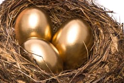 Price of Dozen Eggs in August?